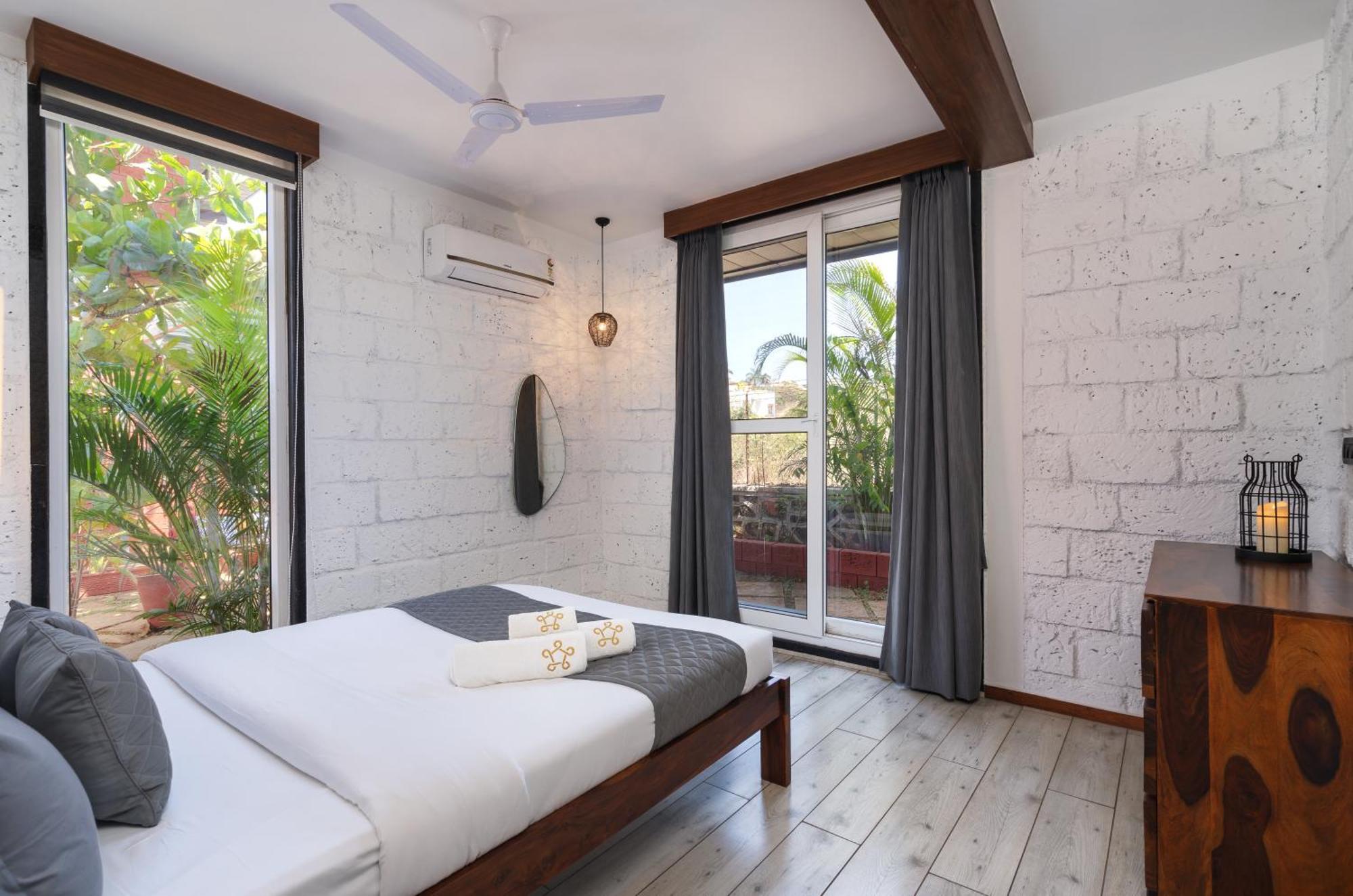 Saffronstays Calvin - 3 Bedroom Pool Villa In 罗纳瓦拉 外观 照片