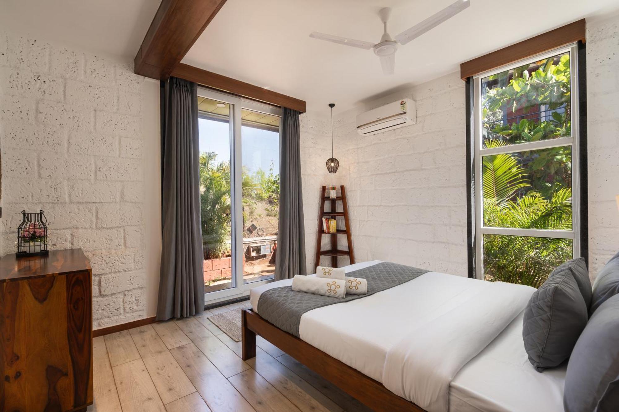 Saffronstays Calvin - 3 Bedroom Pool Villa In 罗纳瓦拉 外观 照片