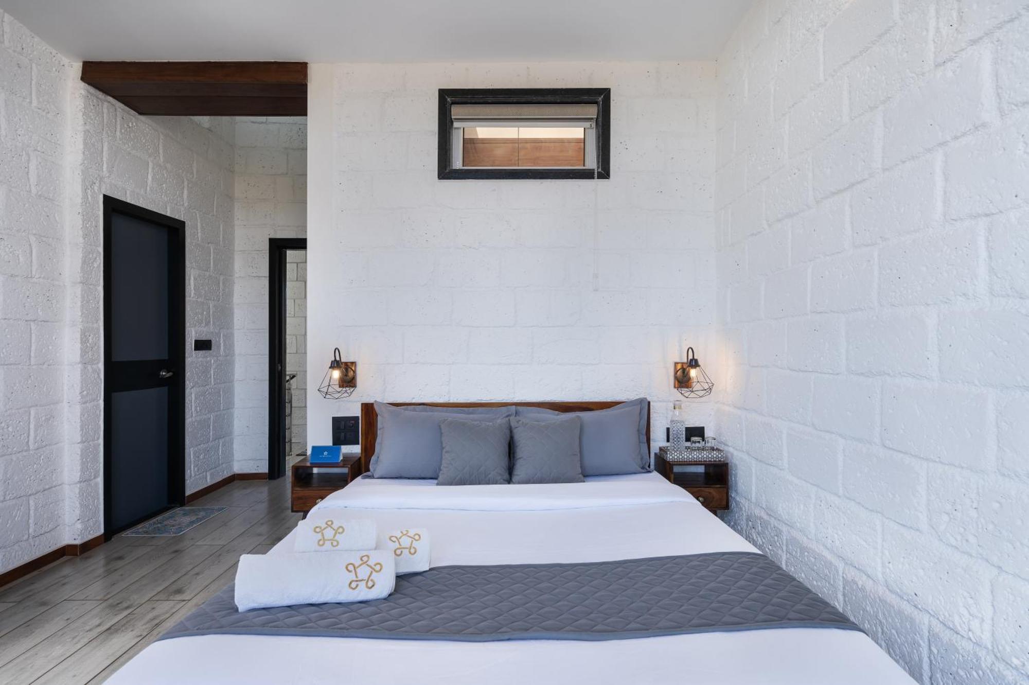 Saffronstays Calvin - 3 Bedroom Pool Villa In 罗纳瓦拉 外观 照片